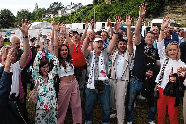 Bild 6: SÜDKURIER-Gewinner treffen Schlager-Stars
