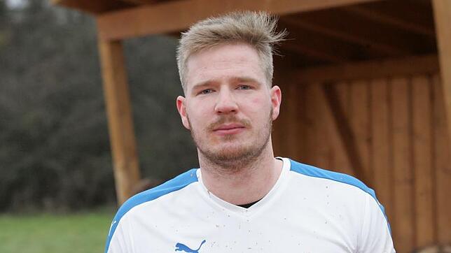 Verlängert: Trainer Nils Mühlenweg bleibt auch in der Saison 2018/19 am Ruder beim VfB Waldshut. Bild: Michael Neubert
