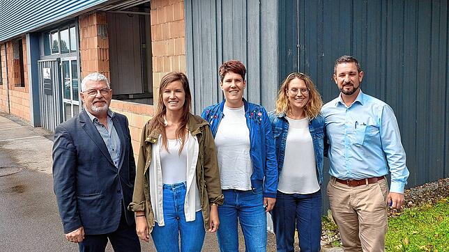 Sie freuen sich, dass es ab November 2024 in Konstanz 80 neue Kitaplätze gibt (von links): Alfred Kaufmann (Sozial- und Jugendamt), die ...