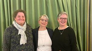 Susanne Schmidt-Bardorf (v.l., scheidende Vize-Vorsitzende), Alexandra Hainke (neue Vorsitzende) und Karola Morath (scheidende ...