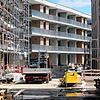 Die Gerüste rund um die Baustelle bei den Hans-Thoma-Höfen werden zurückgebaut. Jetzt geht es an den Innenausbau und die Gestaltung der ...