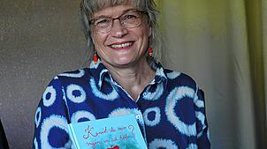 Ulrike Blatter hat ein neues Kinderbuch geschrieben. Darin geht es um Demenz. Persönliche Erfahrungen sind eingeflossen. Das Bild zeigt ...