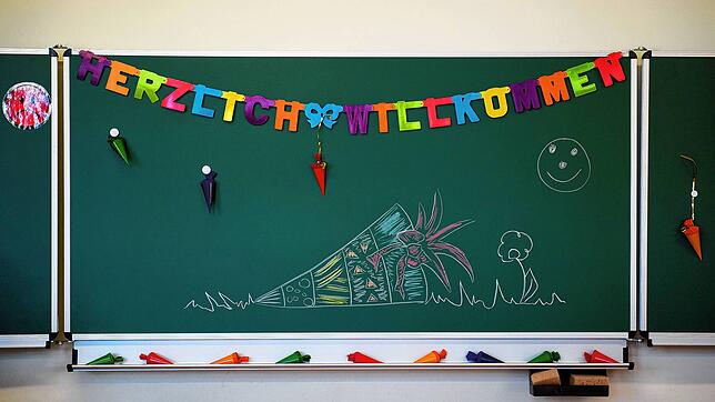(Symbolbild) Die landesweite Schulpolitik bleibt ein Streitthema. Vor allem im Bereich der Digitalisierung sehen Eltern ...