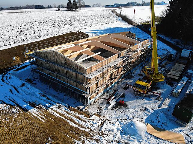 Bauarbeiten am Hochbehälter Birkhof. Die Halle ist 30 mal 16 Meter groß, darin haben zwei Edelstahltanks Platz, die inzwischen ...