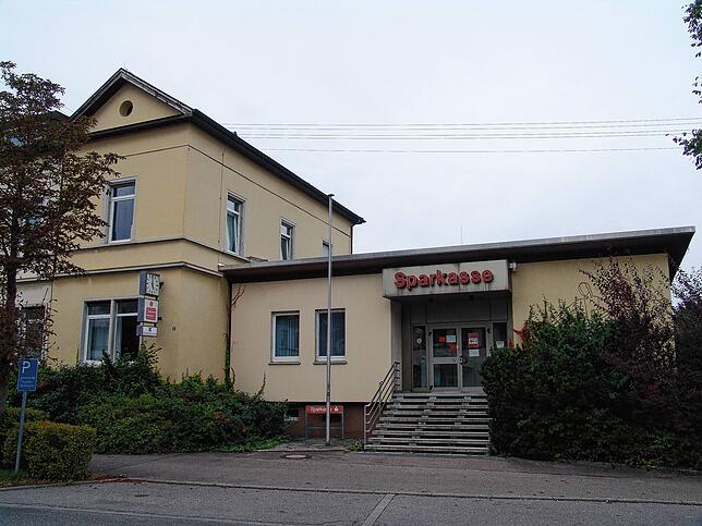 Die Zukunft des Sparkassengebäudes in Stefansfeld ist noch ungewiss.