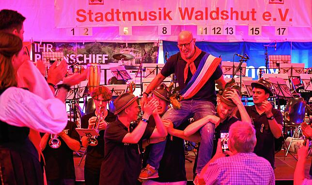 Bild 1: Die schönsten Bilder vom Wunschkonzert der Stadtmusik Waldshut am Chilbi-Montag