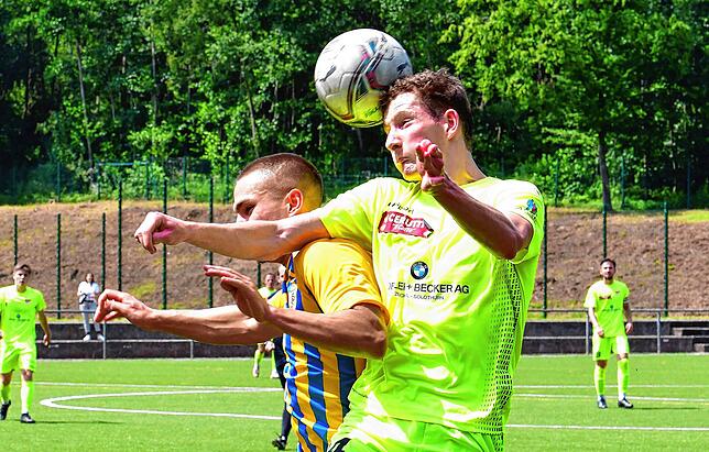 Bild 2: FC Solothurn zieht gegen den FC Singen 04 beim Grieshaber-Cup des SV 08 Laufenburg ins Finale ein &ndash; und wir haben Bilder