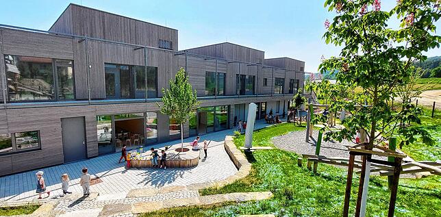 Das Kinderhaus Sonnenschein in Mühlhofen, das 2023 eröffnet wurde, hat Platz für 98 Kinder.