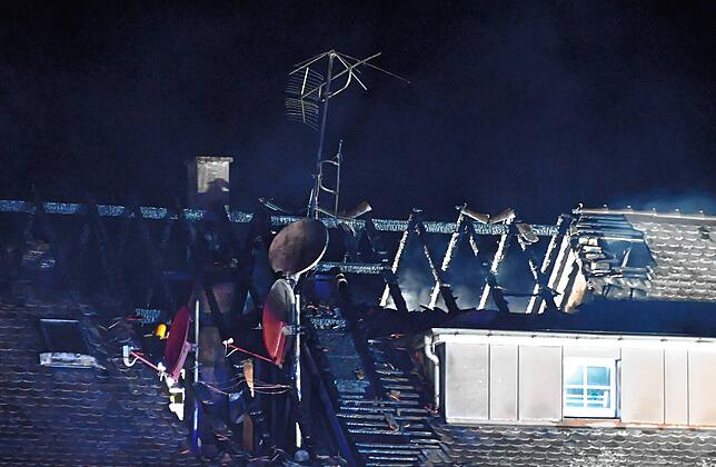 Bild 16: Stockach: Brand in Mehrfamilienhaus in der Radolfzeller Straße - Bilder!