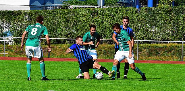 Bild 12: SG FC Wehr-Brennet besiegt den FC Zell mit 3:2 &ndash; und wir haben Bilder!