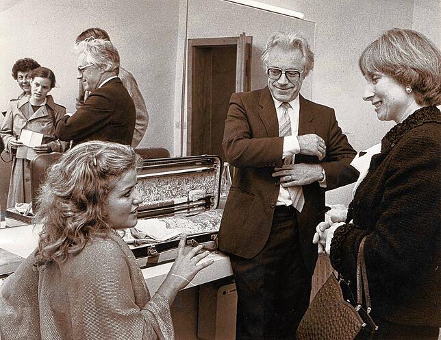 Eine seltene Aufnahme aus der Garderobe: Als Anne-Sophie Mutter im September 1982 war der Ansturm auf die Karten groß. Es kamen aber nur ...