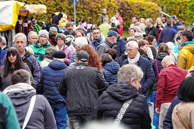 Bild 15: Der Samstag auf dem Schätzele-Markt