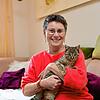 Allensbacherin Edith Hespeler ist überglücklich: Der kleine Benni stammt jedoch nicht aus dem Tierschutzheim Konstanz.