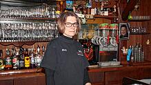 Melanie Roth (46) war mehr als zwölf Jahre lang Chefin in Mellis Holzwurm. Nun hört sie auf. Die Kneipe mit Biergarten ist anlässlich ...
