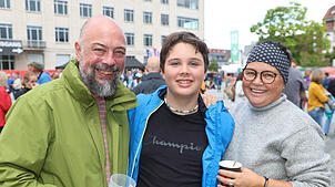 Bild : Gute Stimmung bei Regen auf dem Hohentwielfestival