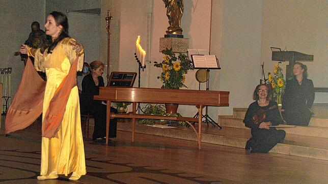 Das Eröffnungskonzert des Görwihler Kultursommers mit dem erweiterten Ensemble La Porta Musicale bot eine szenisch durchkomponierte ...