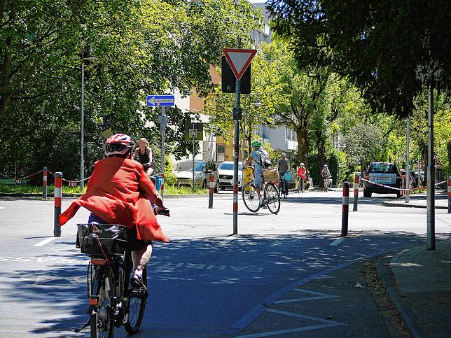 Die Fahrradstraße in der Schottenstraße soll verlängert werden über den Lutherplatz zur Schützenstraße. Ob Radfahrer überall Vorfahrt ...