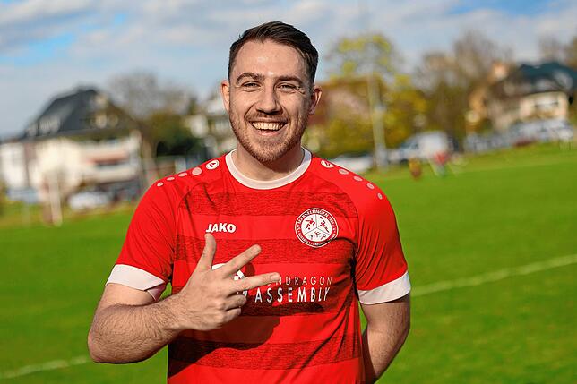 1, 2, 3 – mit einem Dreierpack hat Mittelstürmer Sven Kindrat die SG Dettingen-Dingelsdorf II beim 3:0 abgefertigt.