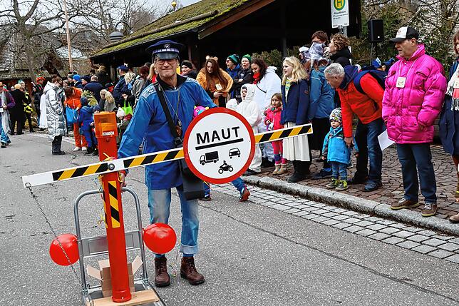 Bild 44: So schön ist der Fasnetmentigs-Umzug in Unterkirnach