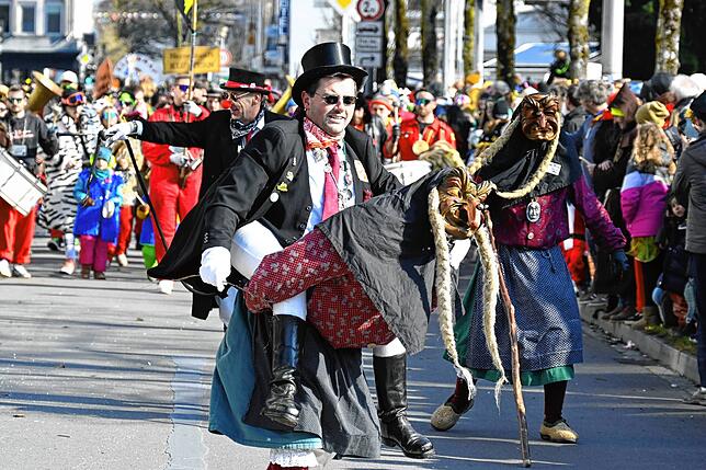 Bild 36: 20.000 Zuschauer beim großen Umzug in Friedrichshafen – die besten Bilder!
