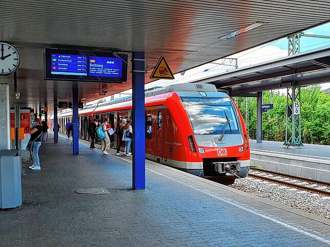 Der S-Bahnhof Stuttgart-Vaihingen. Hier müssen die Gäubahn-Gäste künftig wohl für mindestens zehn Jahre umsteigen.