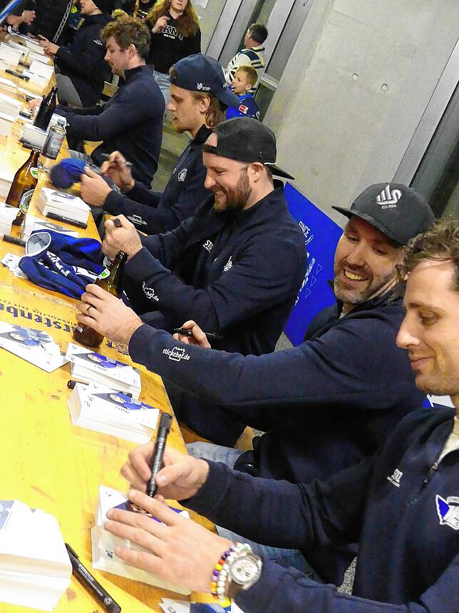 Bild 12: Unsere Bildergalerie von der Saisonabschlussfeier der Schwenninger Wild Wings