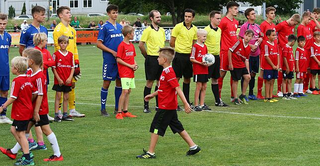 Bild 7: SC Freiburg U17 mit Luis Weber und Marek Bleise besiegen den FC Winterthur U18 mit 5:1 &ndash; und wir haben die Bilder!