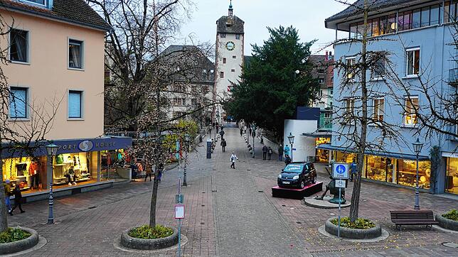Der Conrad-Gröber-Platz von Waldshut liegt zwischen der Bismarckstraße und der zum Oberen Tor führenden Seltenbachbrücke.