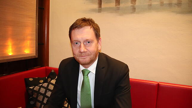 Im Konstanzer Konzil gab Sachsens Ministerpräsident Michael Kretschmer (CDU) dem SÜDKURIER ein Interview. Bilder: Angelika Wohlfrom, ...