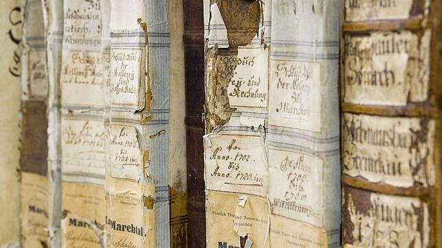 Die Archive im Landkreis Sigmaringen verwahren ehemalige historische Dokumente aus vielen Jahrhunderten. Unser Bild zeigt ...