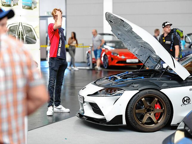 Bild 4: Bilder vom Eröffnungstag der Tuning World Bodensee (1)