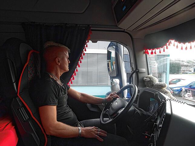 Berger ist einer von 400 Fahrern, die für die Spedition Bächle Logistics unterwegs sind.
