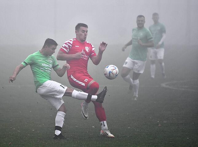 Bild 13: Derby zwischen FC Schlüchttal und SG Mettingen/Krenkingen verschwindet im Nebel &ndash; wir haben Fotos!