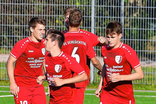 Bild 40: SV Herten setzt sich mit 3:1 gegen den weiter punktlosen FC Schlüchttal durch &ndash; und wir haben die Bilder!