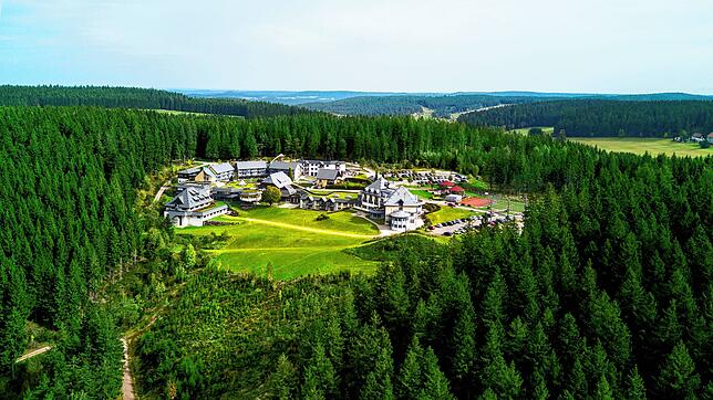 Die Katharinenhöhe, eingebettet in die wunderbare Schwarzwaldlandschaft. Nachdem nun bei insgesamt sieben Personen, davon drei Patienten ...
