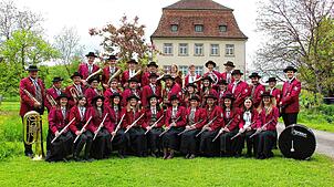 Die Musikkapelle Menningen feiert ihr 25-jähriges Bestehen vom 27. bis 30. Juni mit einem Dorf-Musikfest. Höhepunkt ist dabei das große ...