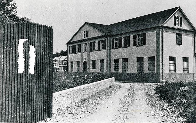 Das Verwaltungsgebäude der Alu Singen im Jahr 1912.