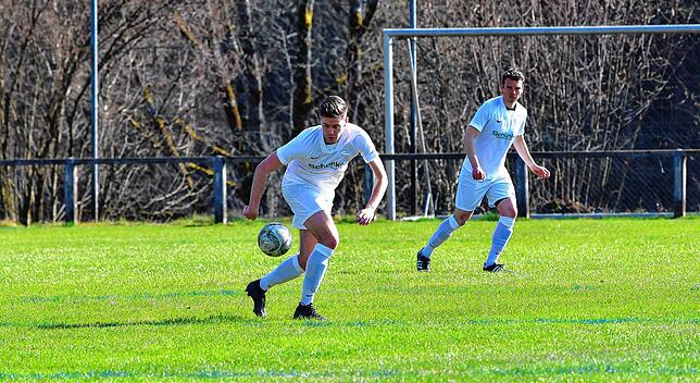 Bild 25: SG FC Wehr/Brennet gelingt wichtiges 1:0 gegen den FC RW Weilheim &ndash; und wir haben Bilder!
