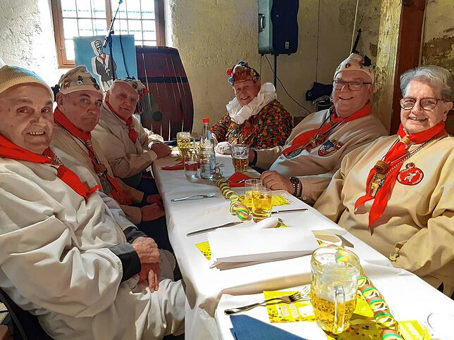 Bild 6: Diese Tradition hat Bestand: Bilder vom Heringsessen in Waldshut