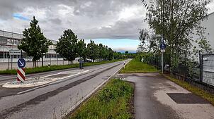 Noch endet der Radweg im Neufracher Gewerbegebiet an dieser Stelle. In Kürze soll er bis Buggensegel führen.