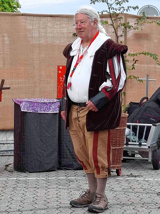 Bild 22: Tausende Besucher tauchten beim siebten "Stettener Spectaculum", 25.-27. Juli, ins Mittelalter ein