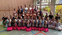 Die aktiven Sportlerinnen des MMC Twirling-Sport VS. Am Samstag, 10. Mai, werden um 18 Uhr in der Hoptbühlhalle in Villingen der Verein ...