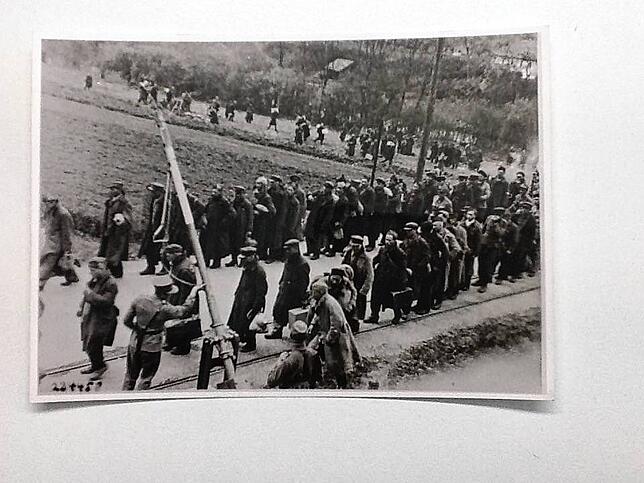 Kriegsgefangenenlager im Kreis Waldshut wurden wenige Tage vor dem Einmarsch der Franzosen aufgelöst. Tausende von Kriegsgefangenen, die ...
