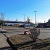 Aldi Süd spricht aktuell mit dem Eigentümer dieser Fläche über geeignete Maßnahmen, das Autoposer-Problem in VS-Villingen in den Griff ...