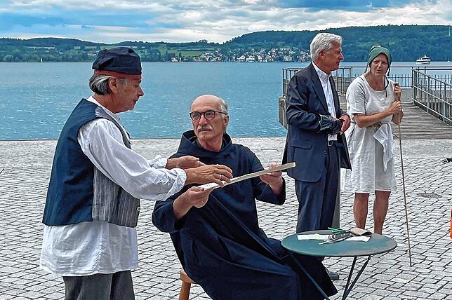 Was sich vor 1250 Jahren abspielte, als Überlingen erstmals urkundlich erwähnt wurde, ließen Mitglieder des Fördervereins Sommertheater ...