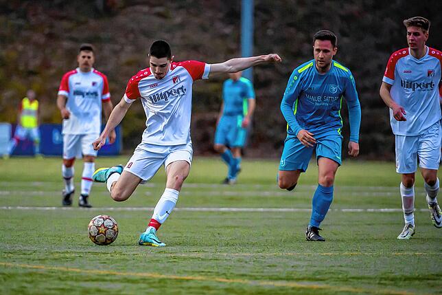Bild 10: FC Rot-Weiß Weilheim kommt beim 3:2 gegen den SV Buch zum ersten Saisonsieg &ndash; und wir haben Bilder!