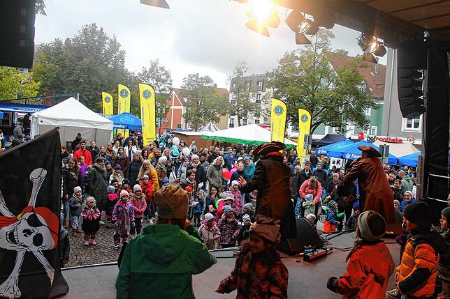 Bild 8: So kunterbunt und klangvoll ist das 50. Herbstfest