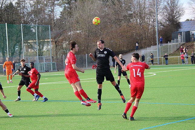 Bild 12: Die besten Bilder vom Landesliga-Verfolgerduell FC Pfaffenweiler gegen SC Konstanz-Wollmatingen