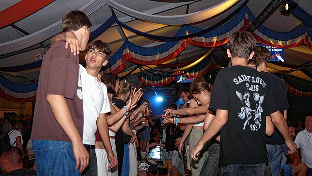 Bild 25: Chilbi 2025 in Waldshut: Große Waldhaus Brassnacht mit „Brasslufthamma“ und „SoundGurus“
