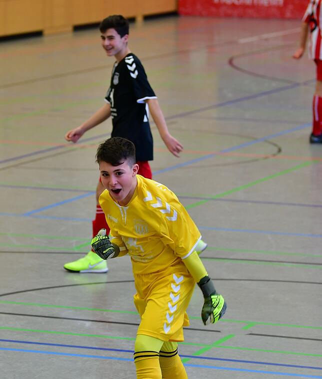 Bild 7: U15 des FV Lörrach-Brombach macht durch ein 8:1 gegen den FC Tiengen 08 den Gruppensieg klar